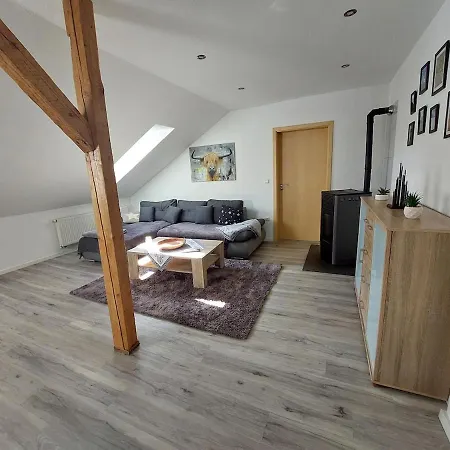 Apartamento Gemütliche Dachgeschoss- Im Grünen *