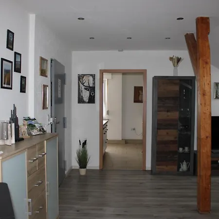 Gemütliche Dachgeschoss- Im Grünen