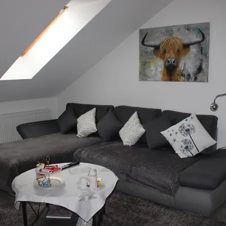 Gemütliche Dachgeschoss- Im Grünen Apartamento Sundern