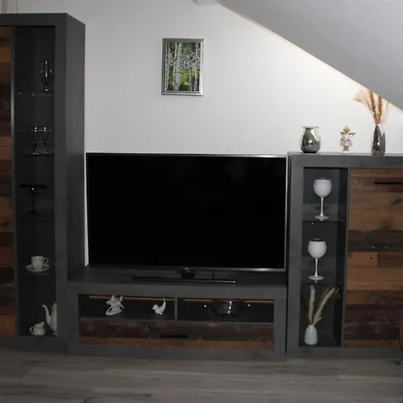 Gemütliche Dachgeschoss- Im Grünen