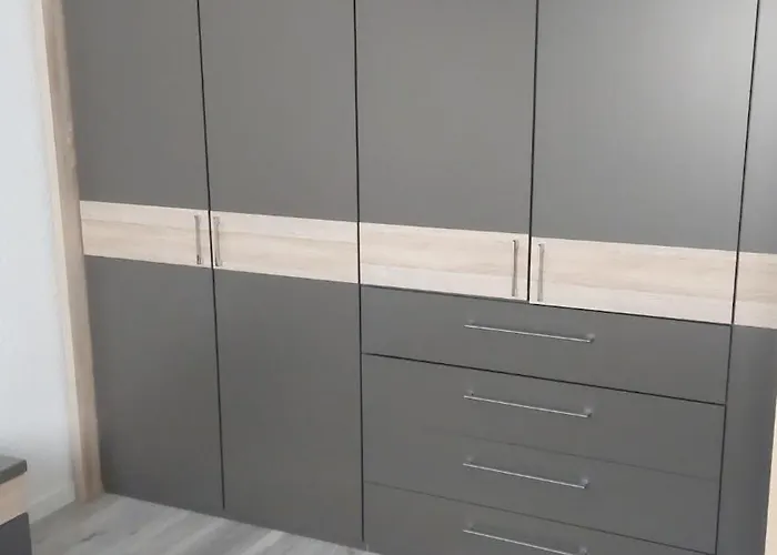 Daire Gemuetliche Dachgeschoss- Im Gruenen *