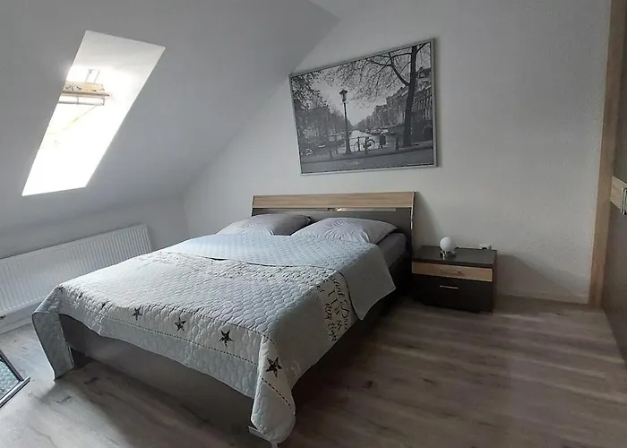 Gemuetliche Dachgeschoss- Im Gruenen Sundern