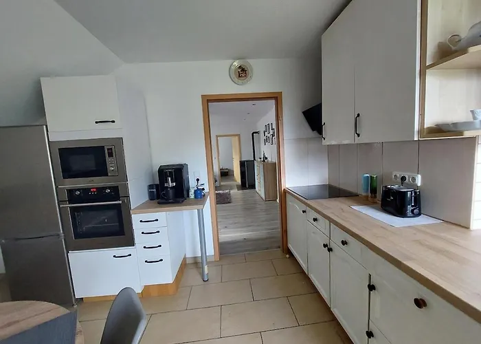 Gemuetliche Dachgeschoss- Im Gruenen Daire