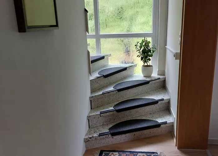 Daire Gemuetliche Dachgeschoss- Im Gruenen *