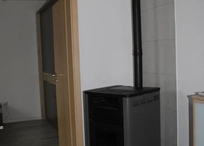 Daire Gemuetliche Dachgeschoss- Im Gruenen *