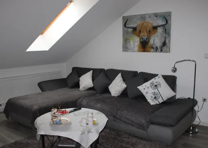 Gemuetliche Dachgeschoss- Im Gruenen Daire Sundern